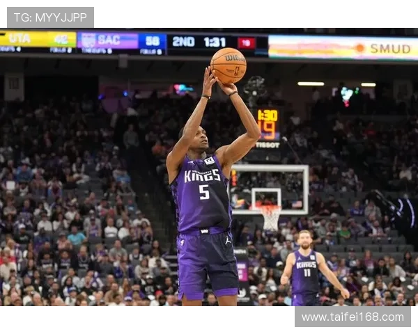 福克斯谈球队表现起伏关键在于如何面对逆境与挑战